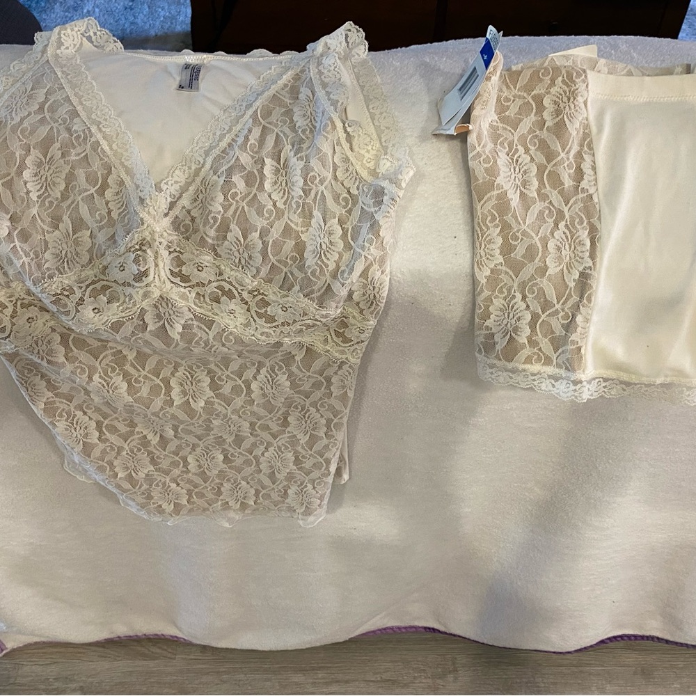 Elegant Lace Intimates Set in Cream